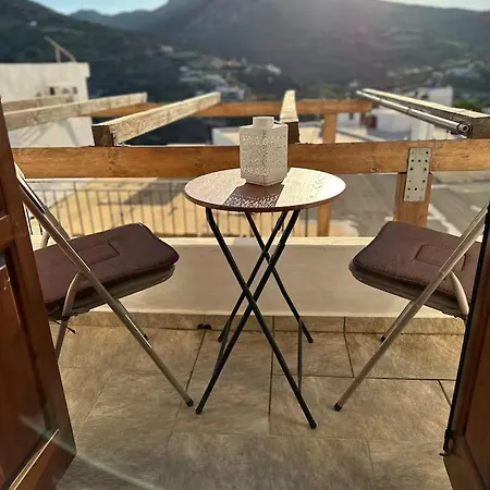 Lägenhet παραδοσιακό ειρήνη *