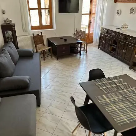 Lägenhet παραδοσιακό ειρήνη